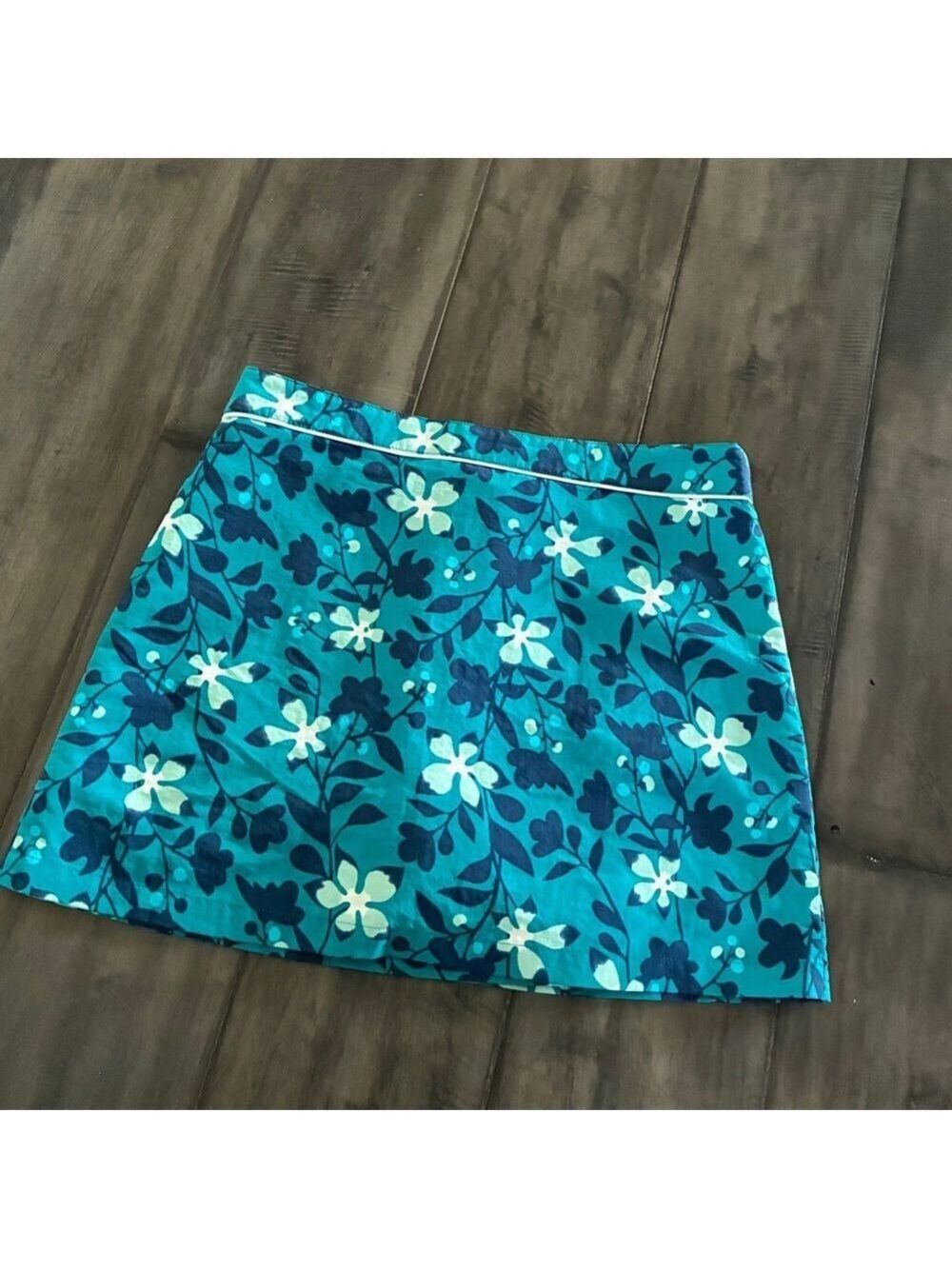Patagonia Button Out Boardie Wrap Skort in Gypsy Blue Floral - Size 12 - Picture 4 of 10